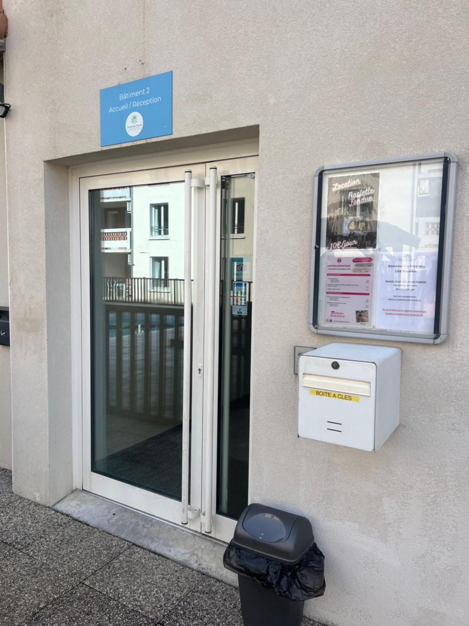 Terres De France - Residence Cote Provence Greoux-les-Bains Ngoại thất bức ảnh